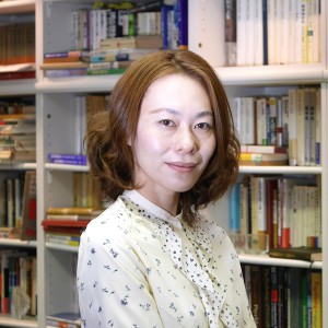 日下華奈子